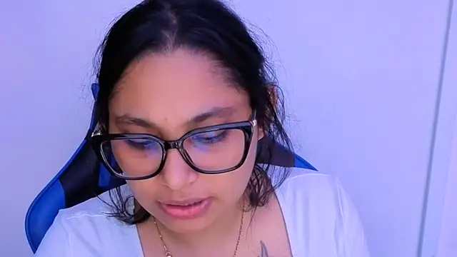 Cuteprincess21 online show from July 25, 1:25 am