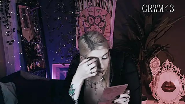 Noah ElmerX online show from January 10, 5:37 pm