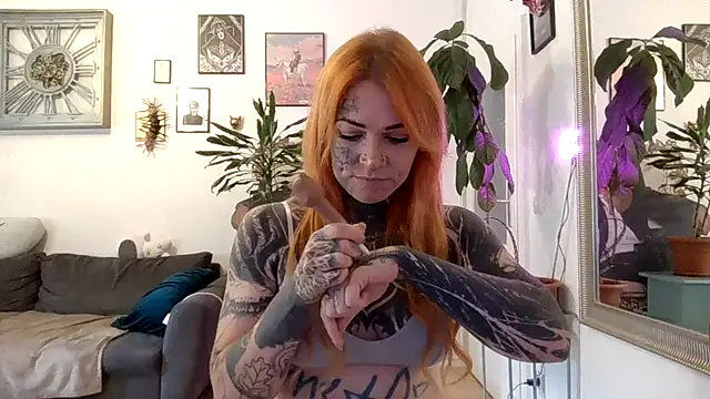 Snapshot of BaleaTheScarleg chatting on July 22, 11:24 am BaleaTheScarleg online show from July 22, 11:24 am