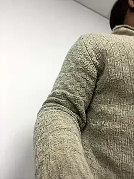 Snapshot of YesTheSexiest chatting on October 14, 8:59 am YesTheSexiest online show from October 14, 8:59 am