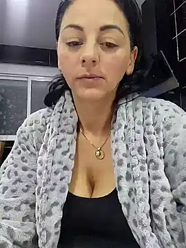 Snapshot of bruneta_sexy23 chatting on January 22, 4:13 am bruneta sexy23 online show from January 22, 4:13 am