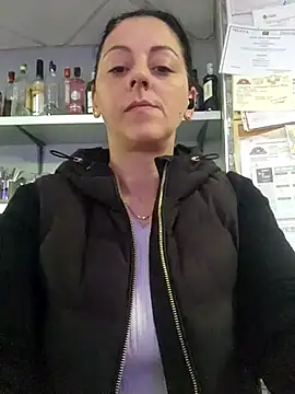 Snapshot of bruneta_sexy23 chatting on March 17, 7:35 am bruneta sexy23 online show from March 17, 7:35 am