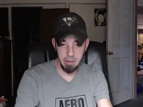 Snapshot of pensguy30 chatting on December 15, 8:25 pm pensguy30 online show from December 15, 8:25 pm