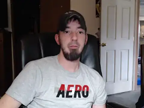 Snapshot of pensguy30 chatting on December 29, 3:35 pm pensguy30 online show from December 29, 3:35 pm