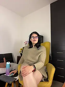 adriana71 online show from May 26, 3:57 am