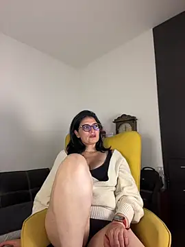 adriana71 online show from June 11, 3:26 am