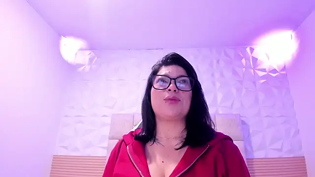 PauletteJ online show from April 30, 11:49 am
