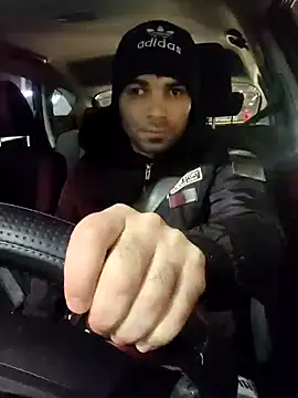 Snapshot of J0nyhson chatting on February 6, 4:10 am J0nyhson online show from February 6, 4:10 am