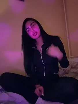 Snapshot of CabrioCabrio chatting on March 10, 7:41 pm CabrioCabrio online show from March 10, 7:41 pm