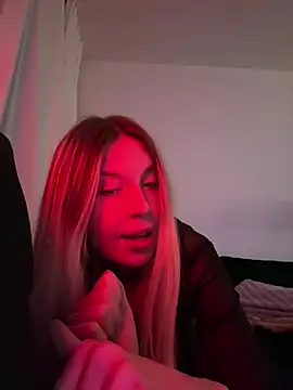 Snapshot of VeraSerephina chatting on March 17, 12:08 am VeraSerephina online show from March 17, 12:08 am