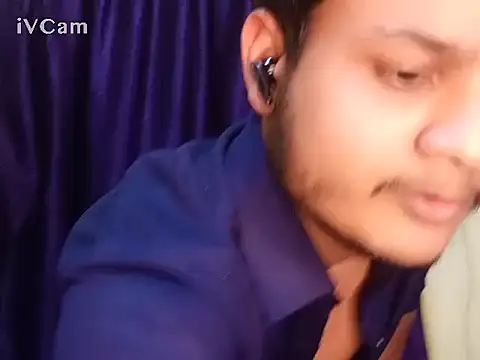 Snapshot of felix_dion chatting on January 5, 1:58 pm felix dion online show from January 5, 1:58 pm