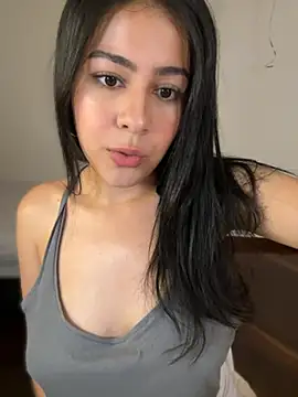 CuteKira7 online show from May 1, 3:00 am