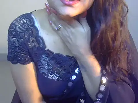 Lusty Wife1 online show from December 22, 5:42 pm