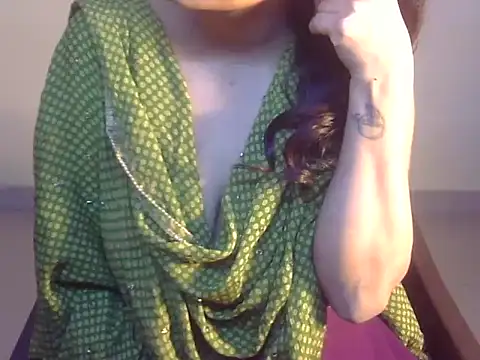 Lusty Wife1 online show from January 8, 9:23 pm