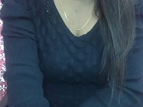 Lusty Wife1 online show from December 4, 6:05 pm