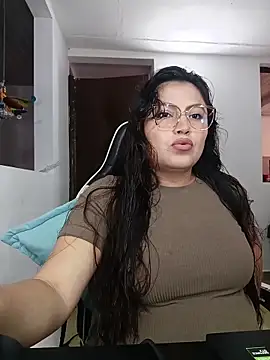 Snapshot of KathieBurning chatting on January 18, 6:55 pm KathieBurning online show from January 18, 6:55 pm