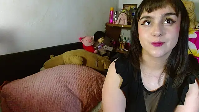 Snapshot of collette_beaufoy_ chatting on May 8, 6:08 am collette beaufoy online show from May 8, 6:08 am