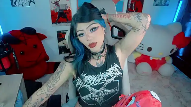 Snapshot of Deadly_Doll chatting on April 30, 8:57 pm Deadly Doll online show from April 30, 8:57 pm