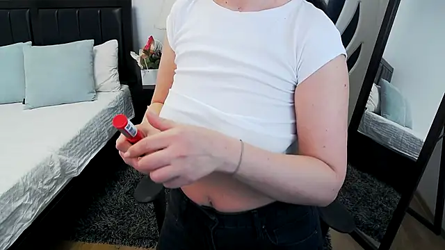 Snapshot of AmyPure_ chatting on March 20, 5:23 am AmyPure online show from March 20, 5:23 am