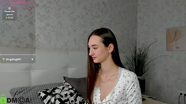 Kelly Powell online show from October 18, 9:10 am