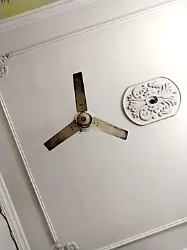 Snapshot of IndianPornStarRavee chatting on February 15, 1:41 pm IndianPornStarRavee online show from February 15, 1:41 pm