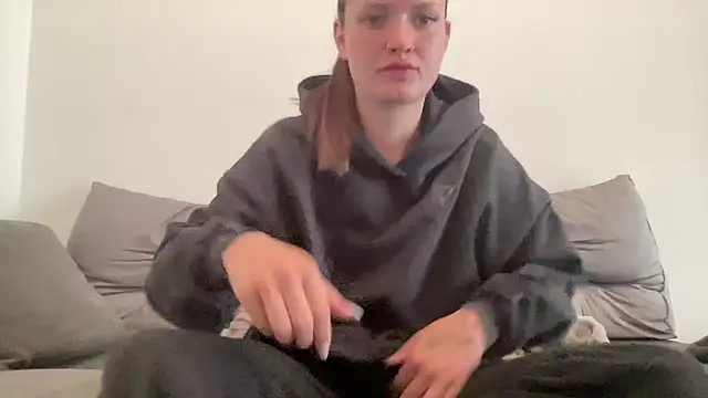 mariemelissah online show from March 14, 8:42 am