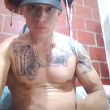 Snapshot of kaninrubio90 chatting on February 21, 1:28 am kaninrubio90 online show from February 21, 1:28 am