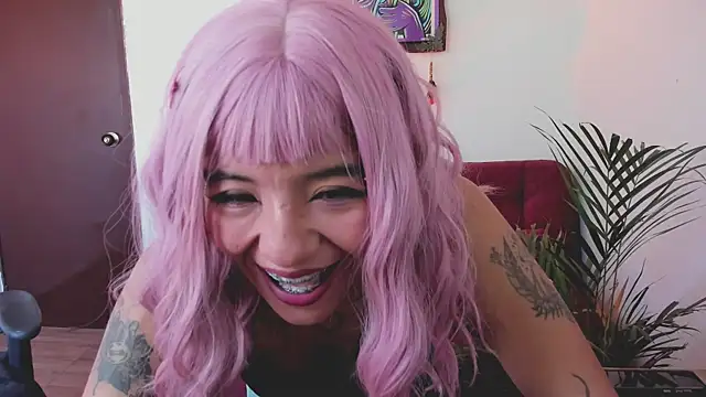 Snapshot of annie_walker6 chatting on January 12, 6:59 pm annie walker6 online show from January 12, 6:59 pm