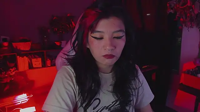 Snapshot of annie_walker6 chatting on November 25, 3:17 am annie walker6 online show from November 25, 3:17 am