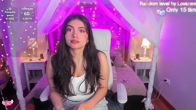 Snapshot of Ellie_Jhonson__ chatting on January 4, 2:25 pm Ellie Jhonson online show from January 4, 2:25 pm