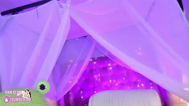 Snapshot of Ellie_Jhonson__ chatting on February 3, 12:03 pm Ellie Jhonson online show from February 3, 12:03 pm