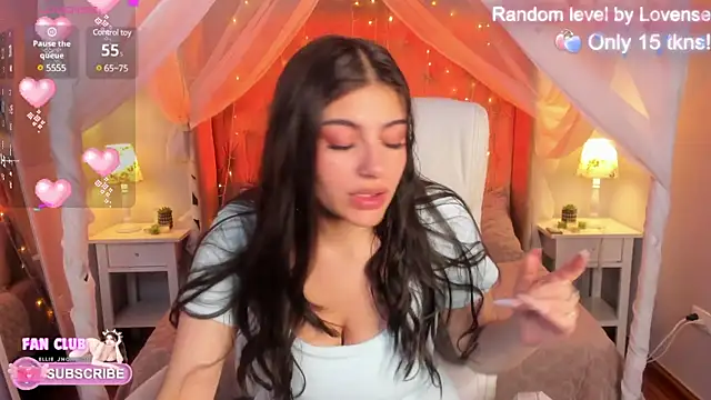 Snapshot of Ellie_Jhonson__ chatting on March 4, 3:15 pm Ellie Jhonson online show from March 4, 3:15 pm