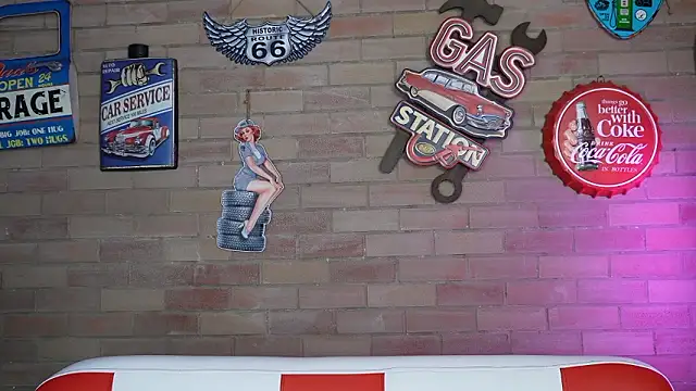 miss canndy online show from March 12, 6:03 pm