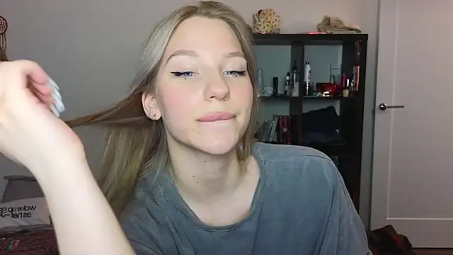 MiaKeler online show from March 17, 8:09 pm