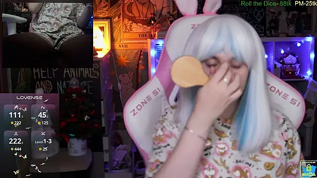 ShiroiFubuki online show from December 12, 5:48 pm