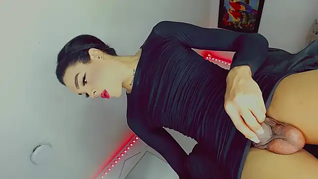 Snapshot of candy_kendall chatting on January 29, 4:05 am candy kendall online show from January 29, 4:05 am