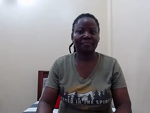 Snapshot of traper_1 chatting on June 8, 5:41 am traper 1 online show from June 8, 5:41 am
