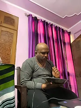 Dick 6inches online show from November 24, 8:36 am