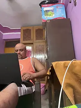 Dick 6inches online show from May 3, 10:32 am