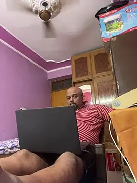 Dick 6inches online show from June 17, 7:44 am