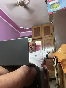 Dick 6inches online show from July 12, 5:09 am