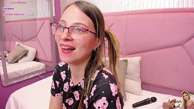 AmbeerWood  online show from February 6, 6:02 pm