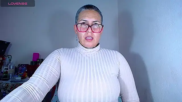 Yessi rousse online show from December 19, 10:21 pm