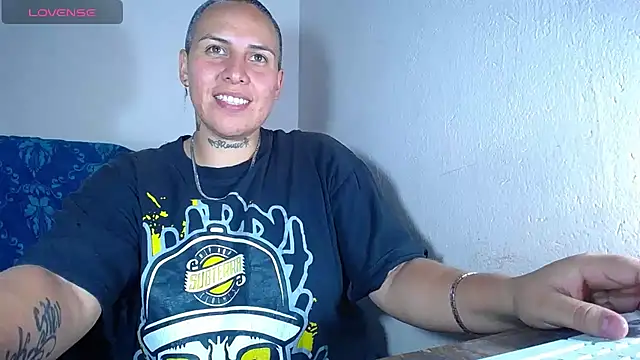 Yessi rousse online show from January 3, 11:44 pm