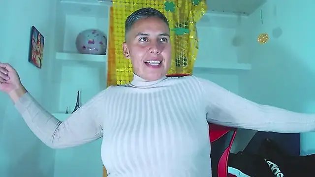 Yessi rousse online show from March 18, 8:15 pm