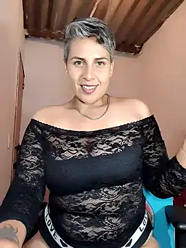 Snapshot of Yessi_rousse chatting on April 27, 12:30 am Yessi rousse online show from April 27, 12:30 am