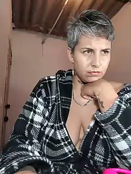 Snapshot of Yessi_rousse chatting on May 14, 1:29 pm Yessi rousse online show from May 14, 1:29 pm