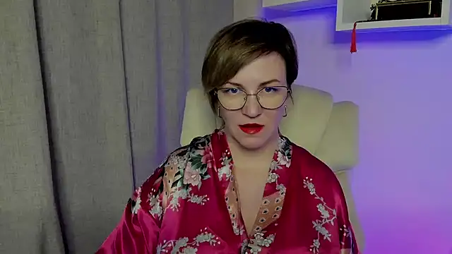 Snapshot of feliziaDesire chatting on May 29, 11:08 am feliziaDesire online show from May 29, 11:08 am