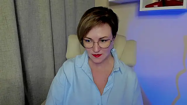 Snapshot of feliziaDesire chatting on June 15, 12:51 pm feliziaDesire online show from June 15, 12:51 pm