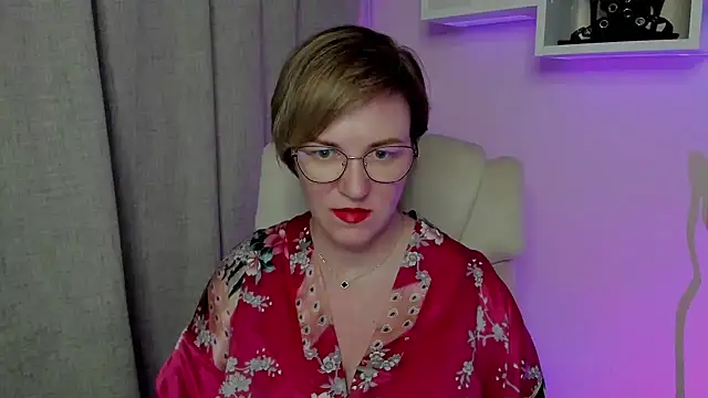feliziaDesire online show from July 13, 6:11 pm